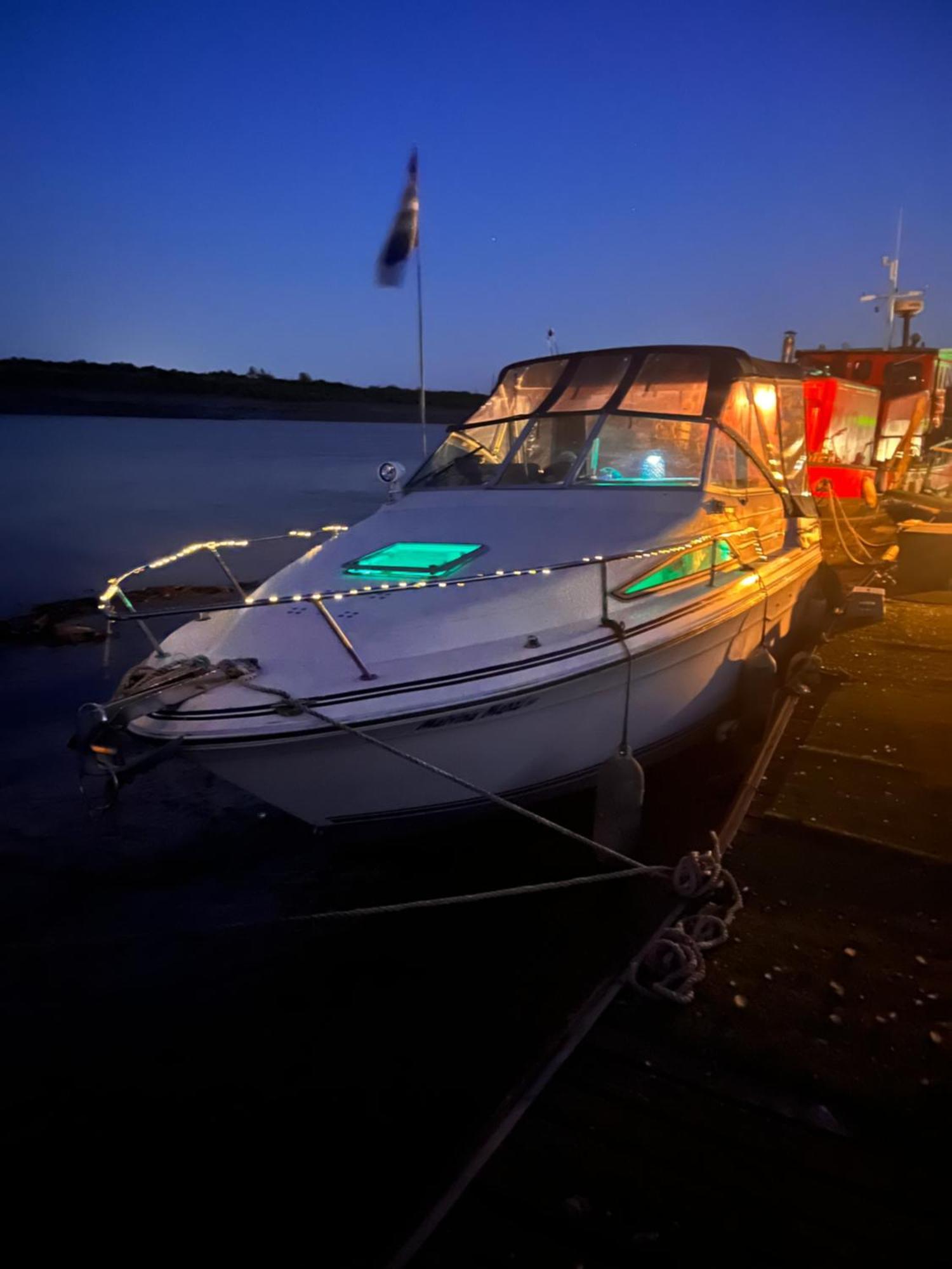 Отель Floatsyerboat Cuxton Экстерьер фото